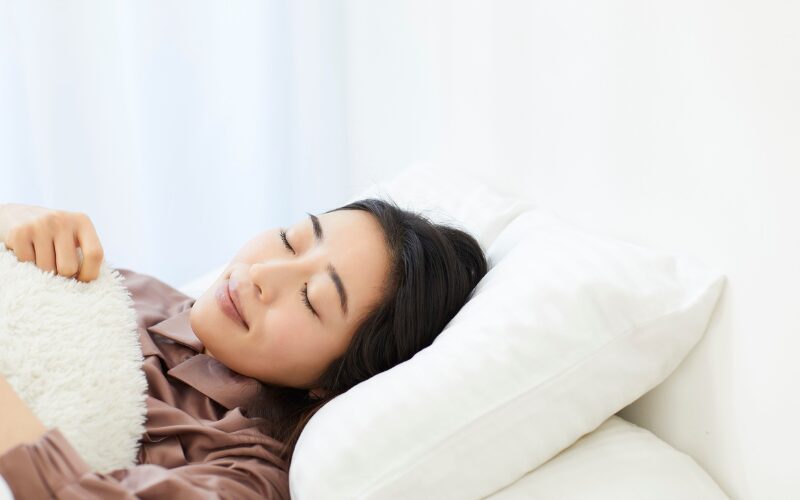 枕が合わないと首や肩がこる理由