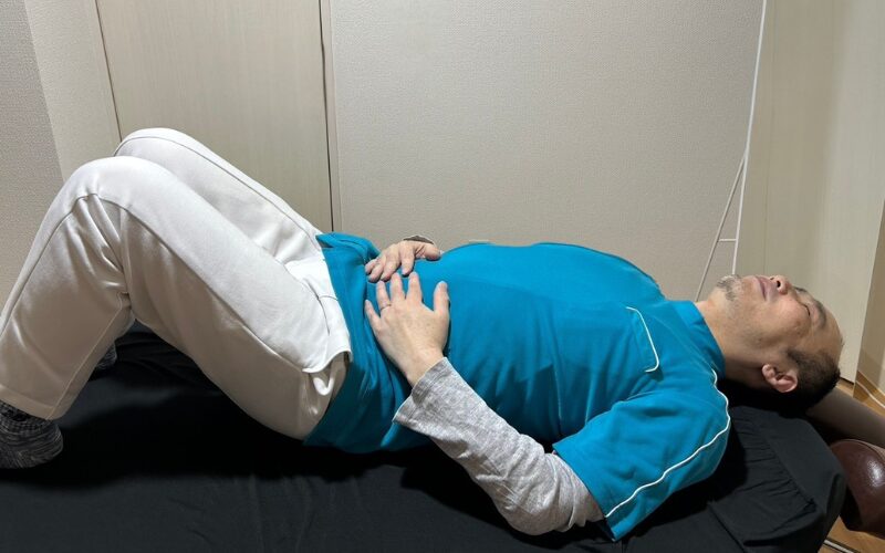 骨盤後傾ストレッチのやり方