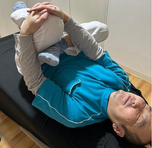 梨状筋ストレッチのやり方